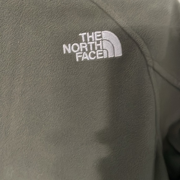 The North Face Windwall jacket - Picture 7 of 11
